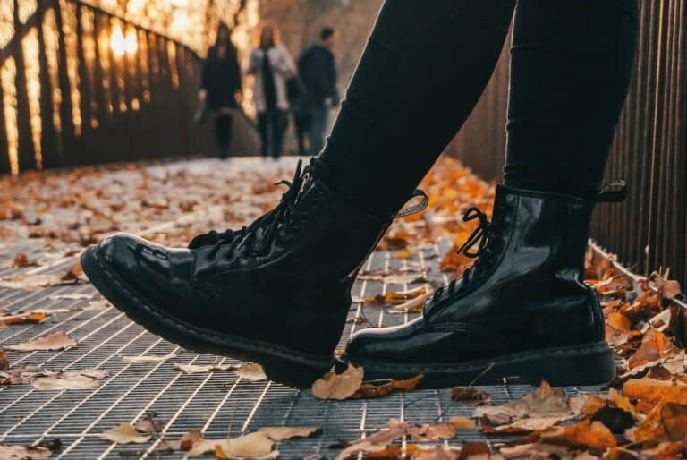 Does vegan leather stretch 1